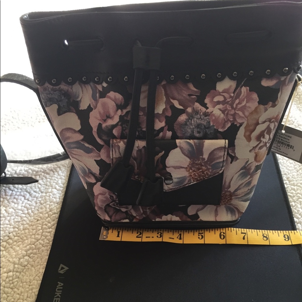 Isabella Fiore grey gardens drawstring crossbody, rare - Picture 9 of 11
